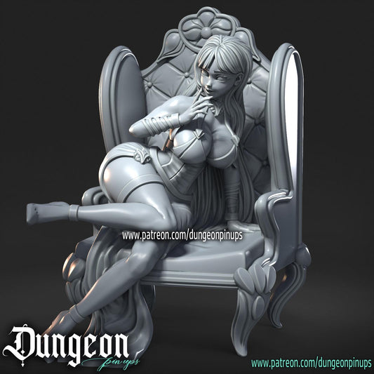 Isabella | Female Vampire Pinup collectible Miniature | 40mm / 75mm | by RNEstudio